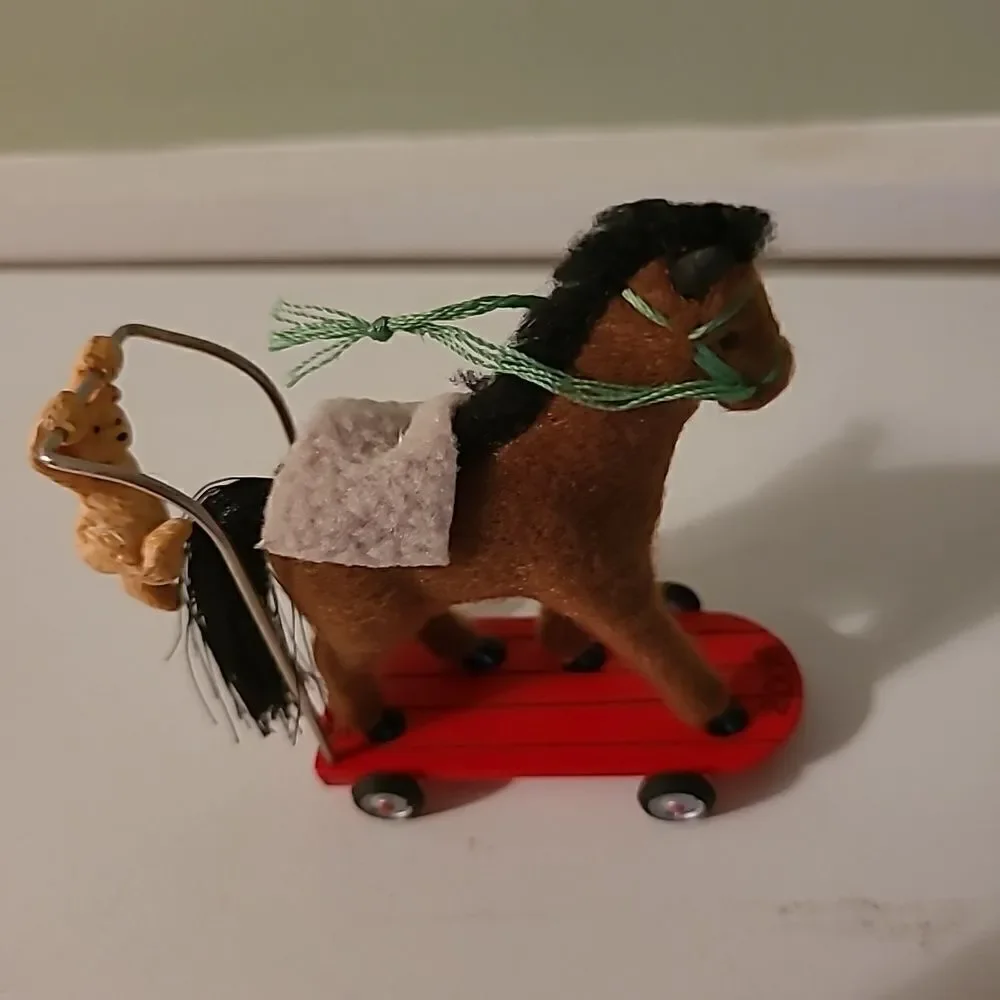 2006 Hallmark Keepsake Ornament